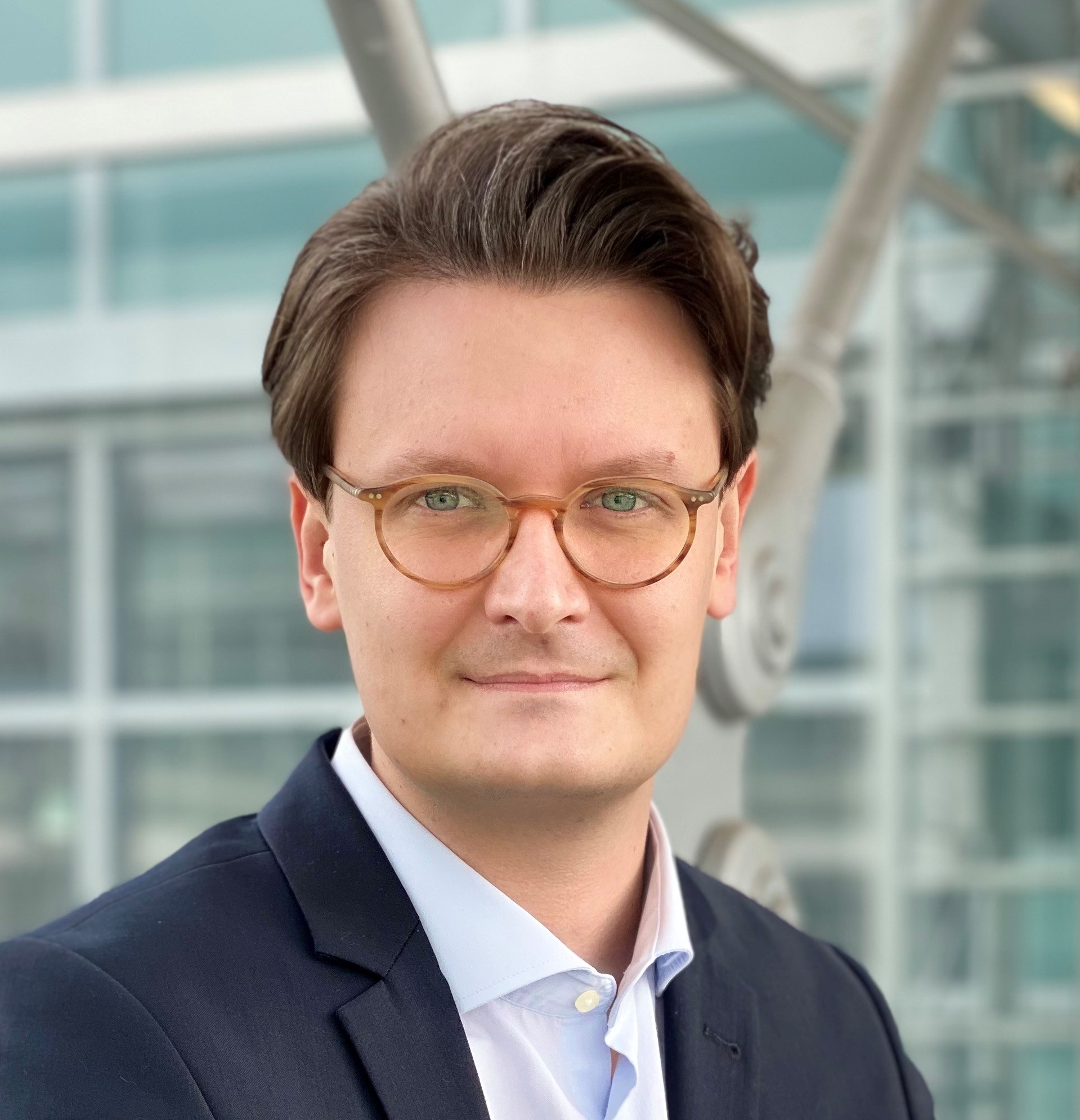 Bewertung von Dr. Arnim von Manstein für Thomas Löbel Ingenieurshelden